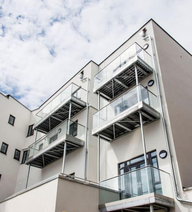 Modern Apartment With Stunning Sea View Weston-super-Mare Exteriér fotografie